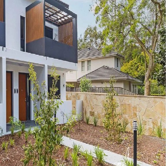 SUNRISE GOLD SANDSTONE CRAZY PAVING - Image 5